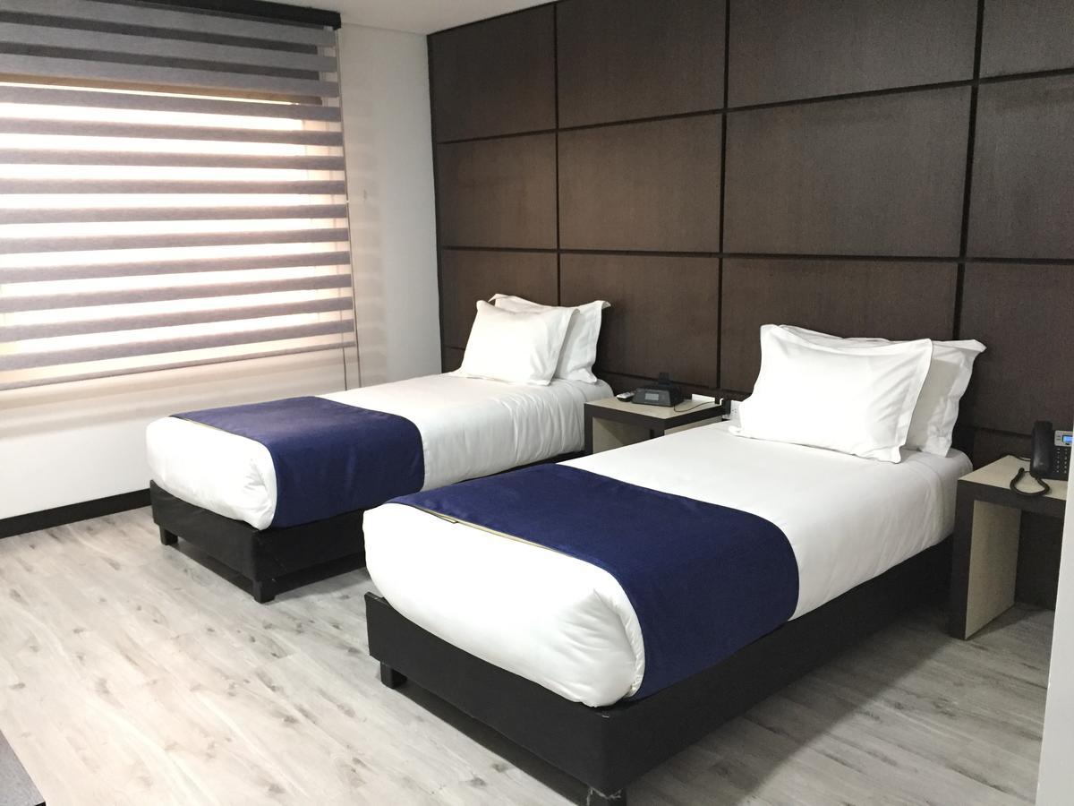 Hotel American Visa Tower โบโกตา ภายนอก รูปภาพ